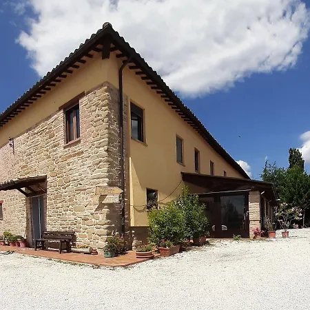 Agriturismo Il Casolare Bed & Breakfast *